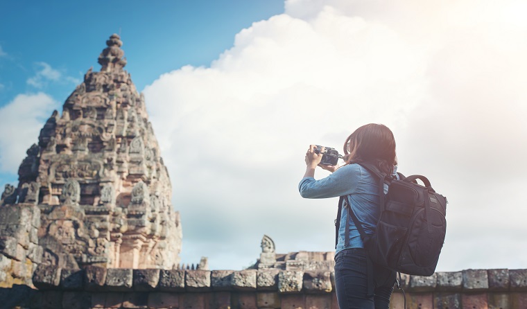 girl capturing architecture RVR School of Photography